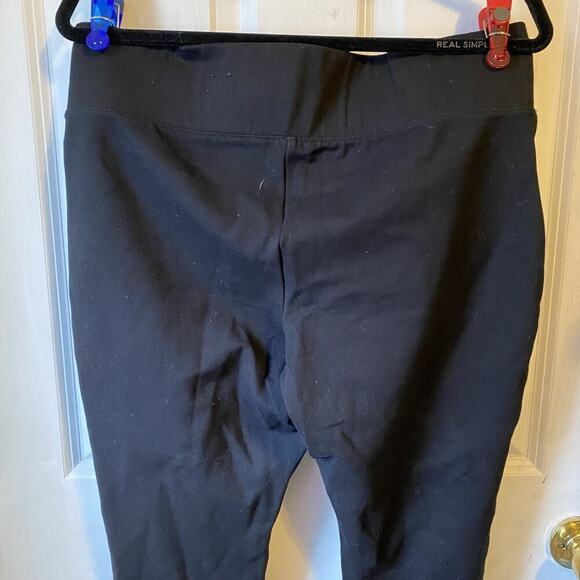 Torrid Black Capri Slim Leg High Rise Leggings Cropped Pants Size 1/1X Pull On - Picture 7 of 7
